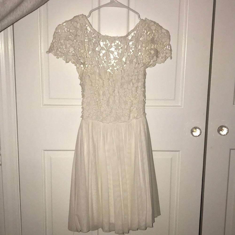 xenia white dress